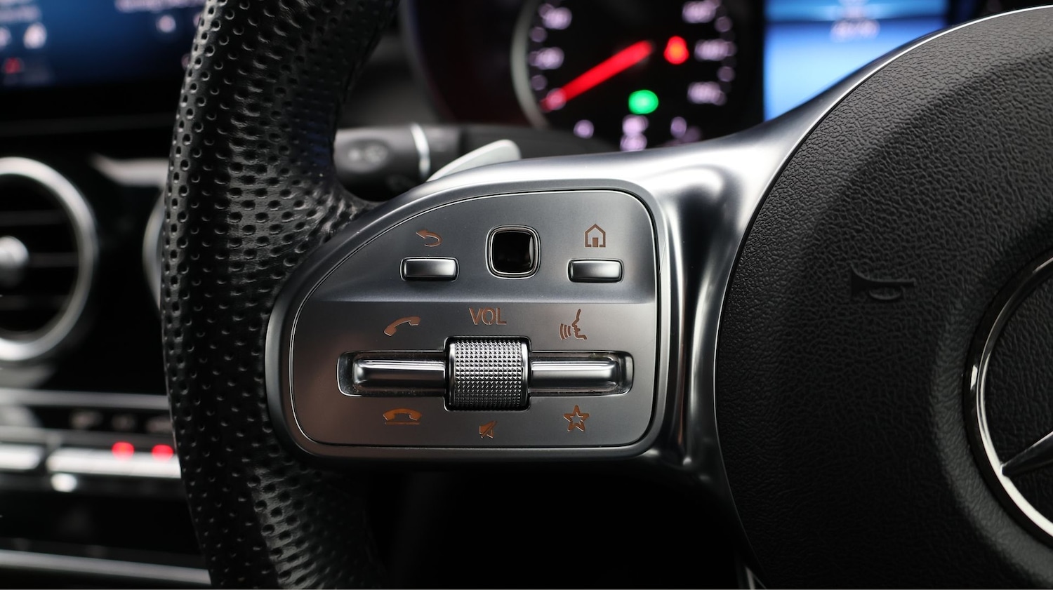 Used Mercedes-Benz GLC 2023 for sale - 77796849: Photo 24