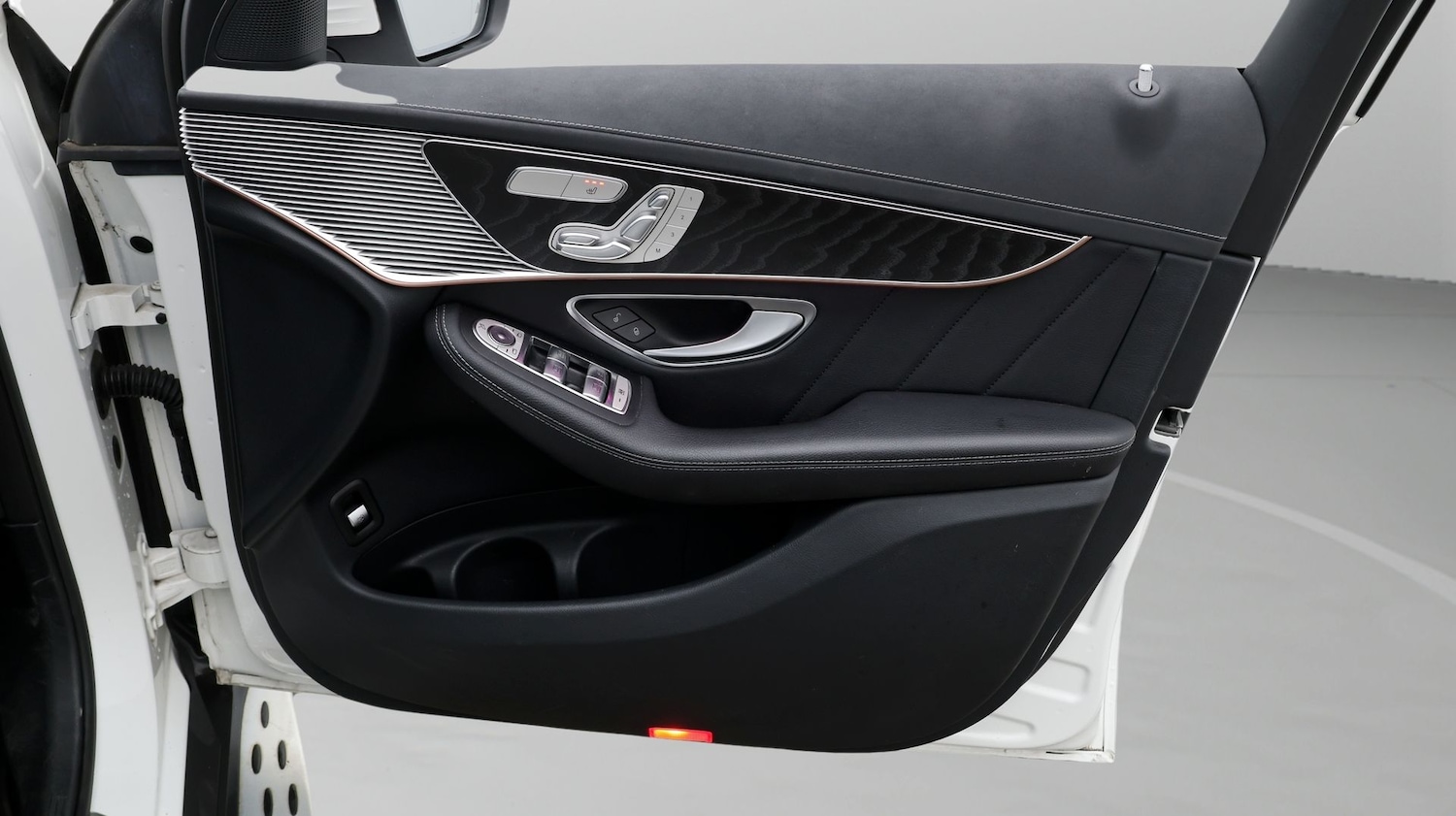 Used Mercedes-Benz EQC 2022 for sale - 77492309: Photo 15