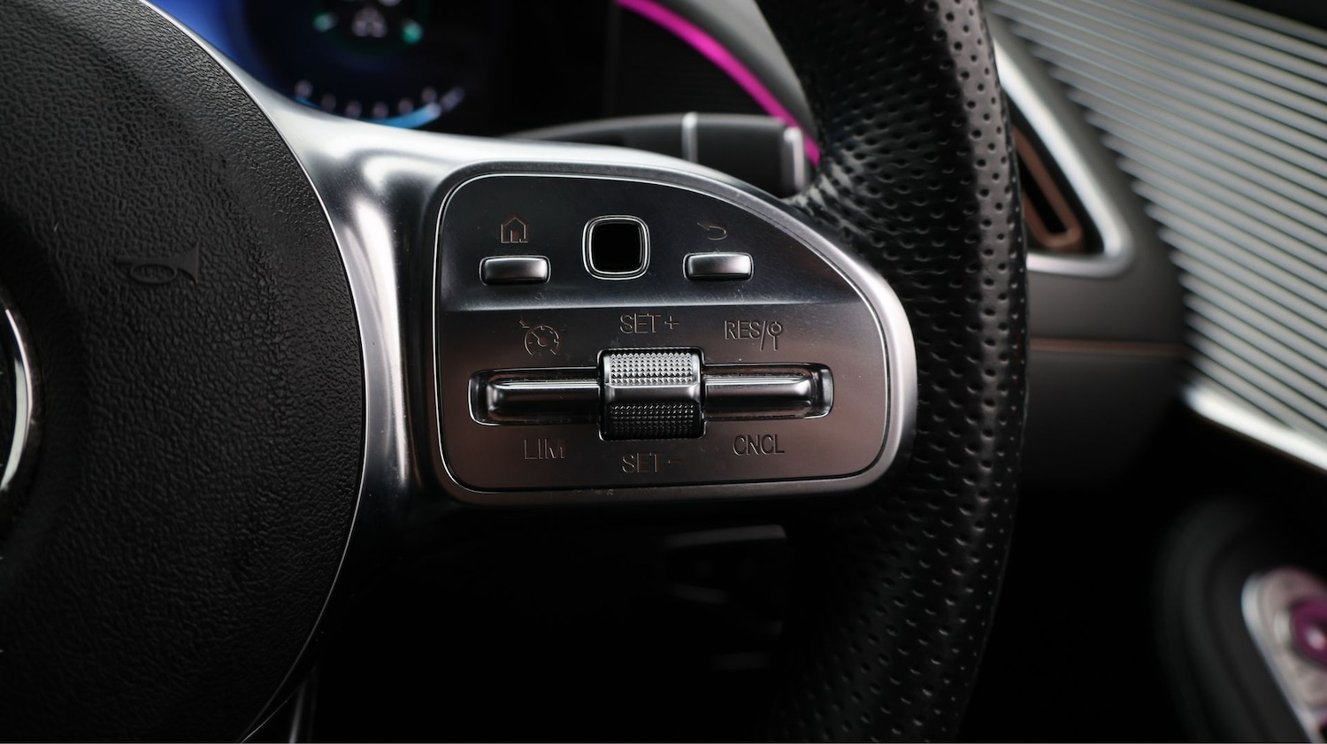 Used Mercedes-Benz EQC 2022 for sale - 77492309: Photo 22