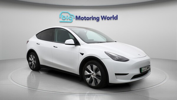 Used Tesla Model Y 2022 for sale - 76031667: Photo 2