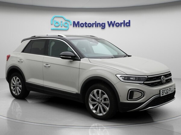 Used Volkswagen T-Roc 2022 for sale - 76283592: Photo 1