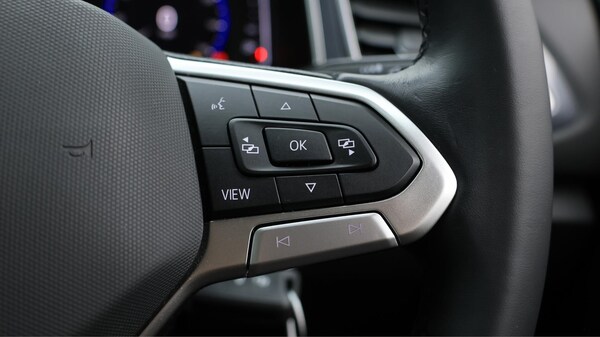 Used Volkswagen T-Roc 2022 for sale - 76283592: Photo 24