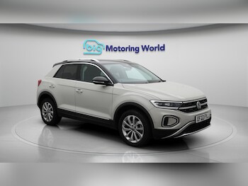 Used Volkswagen T-Roc 2022 for sale - 76283592: Photo 2