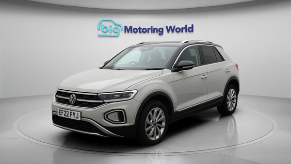 Used Volkswagen T-Roc 2022 for sale - 76283592: Photo 4