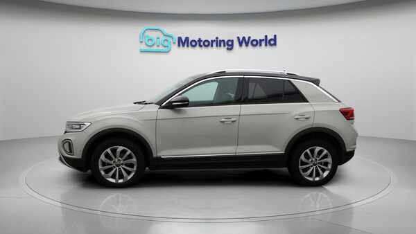 Used Volkswagen T-Roc 2022 for sale - 76283592: Photo 5