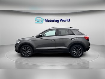 Used Volkswagen T-Roc 2021 for sale - 79222492: Photo