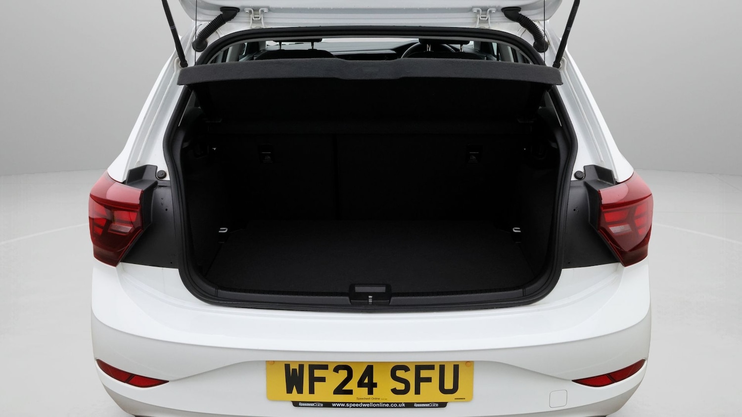 Used Volkswagen Polo 2024 for sale - 77640458: Photo 17