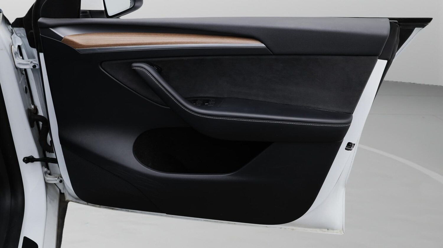 Used Tesla Model Y 2024 for sale - 76689885: Photo 16