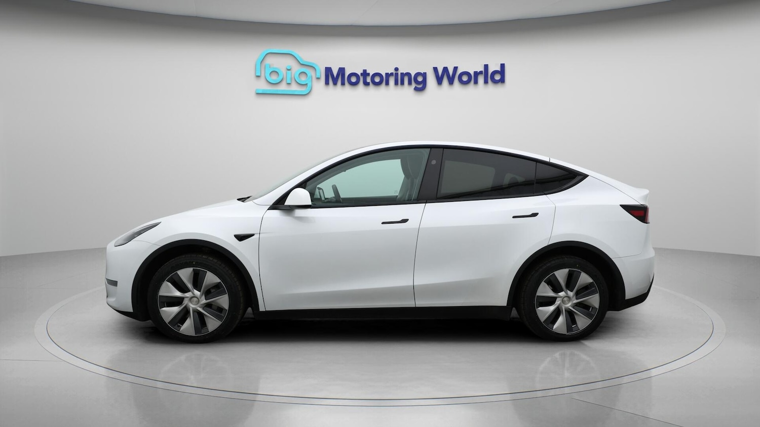 Used Tesla Model Y 2024 for sale - 76689885: Photo 5