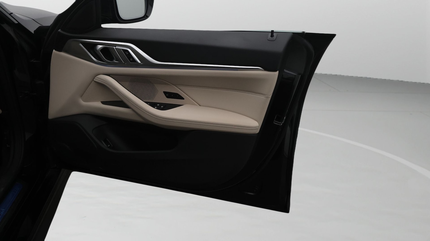 Used BMW i4 2024 for sale - 77136354: Photo 15