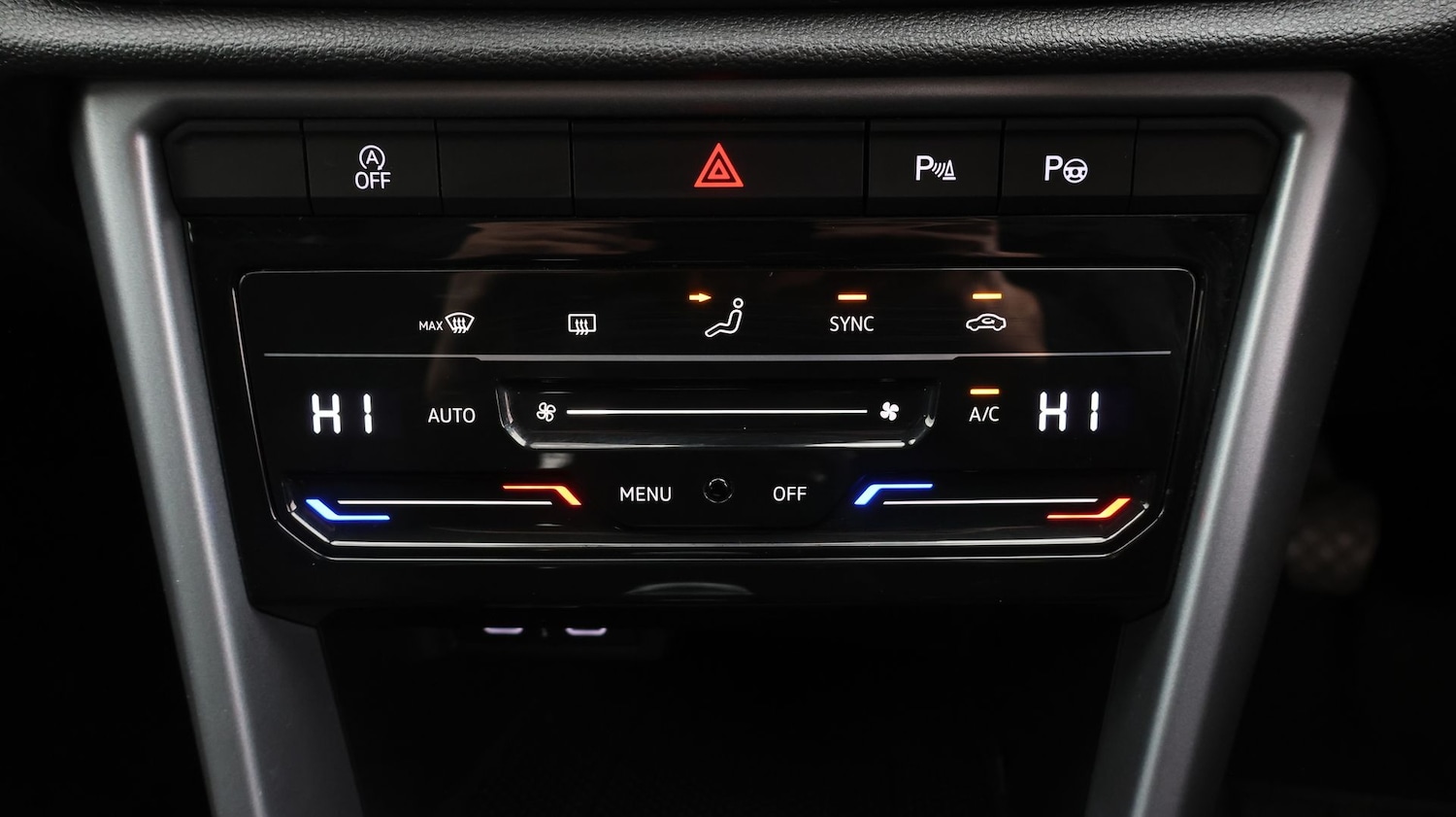 Used Volkswagen T-Roc 2023 for sale - 77618552: Photo 12