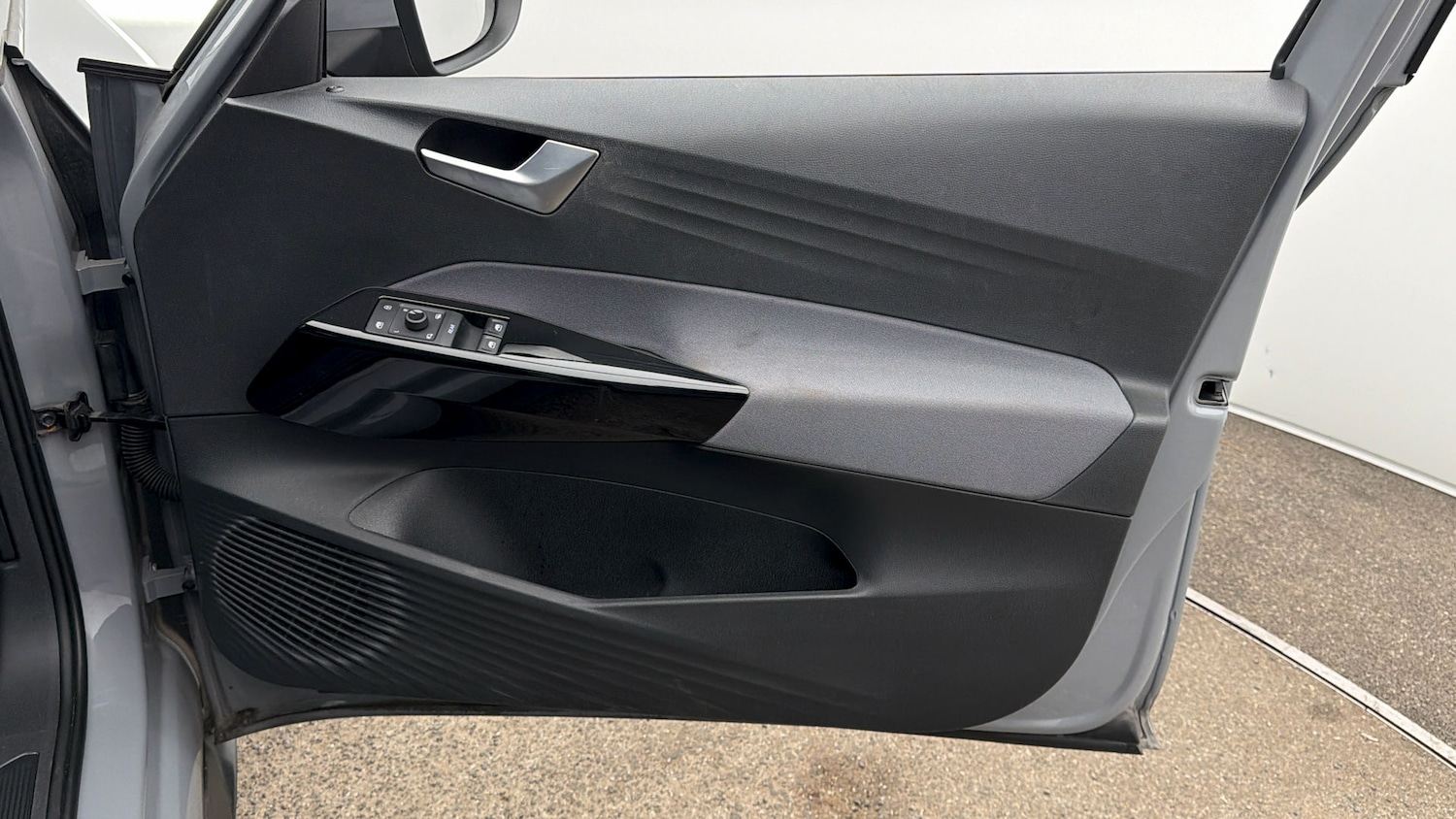 Used Volkswagen ID.3 2023 for sale - 78078233: Photo 14