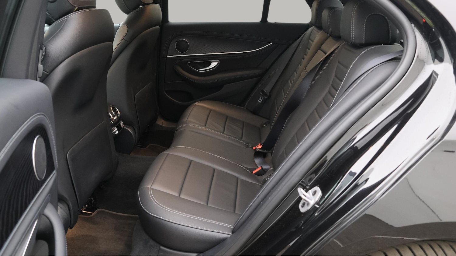 Used Mercedes-Benz E Class 2020 for sale - 76370429: Photo 17