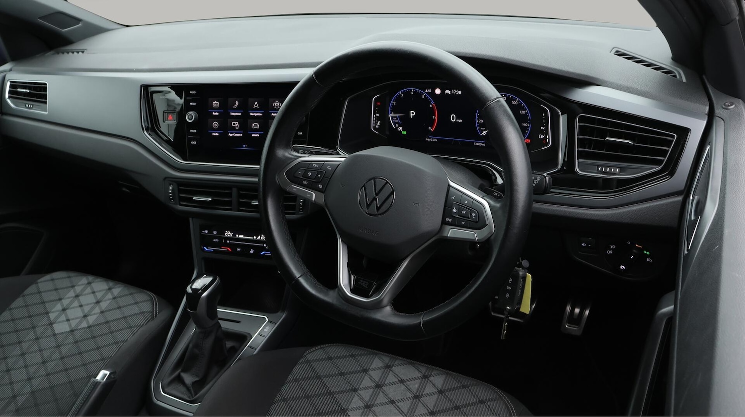 Used Volkswagen Polo 2023 for sale - 76360158: Photo 10