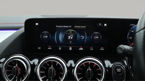 Used Mercedes-Benz EQA 2021 for sale - 75670390: Photo 13