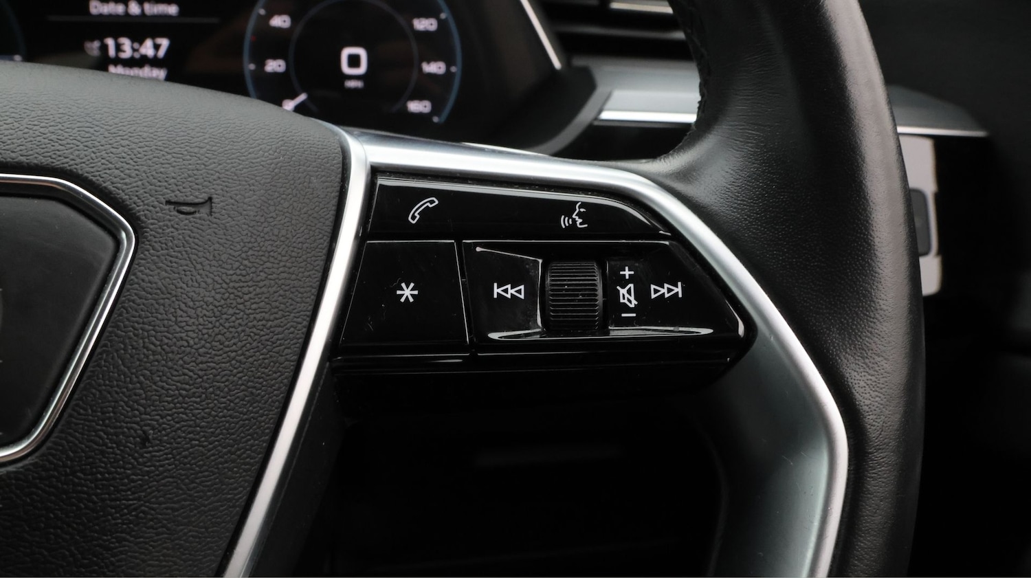 Used Audi e-tron 2022 for sale - 77650416: Photo 26