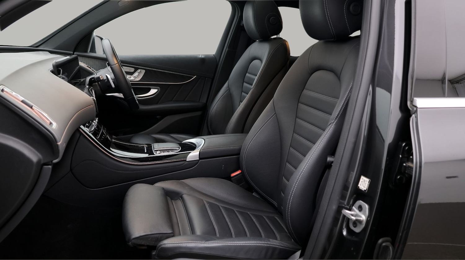 Used Mercedes-Benz EQC 2022 for sale - 77662395: Photo 14