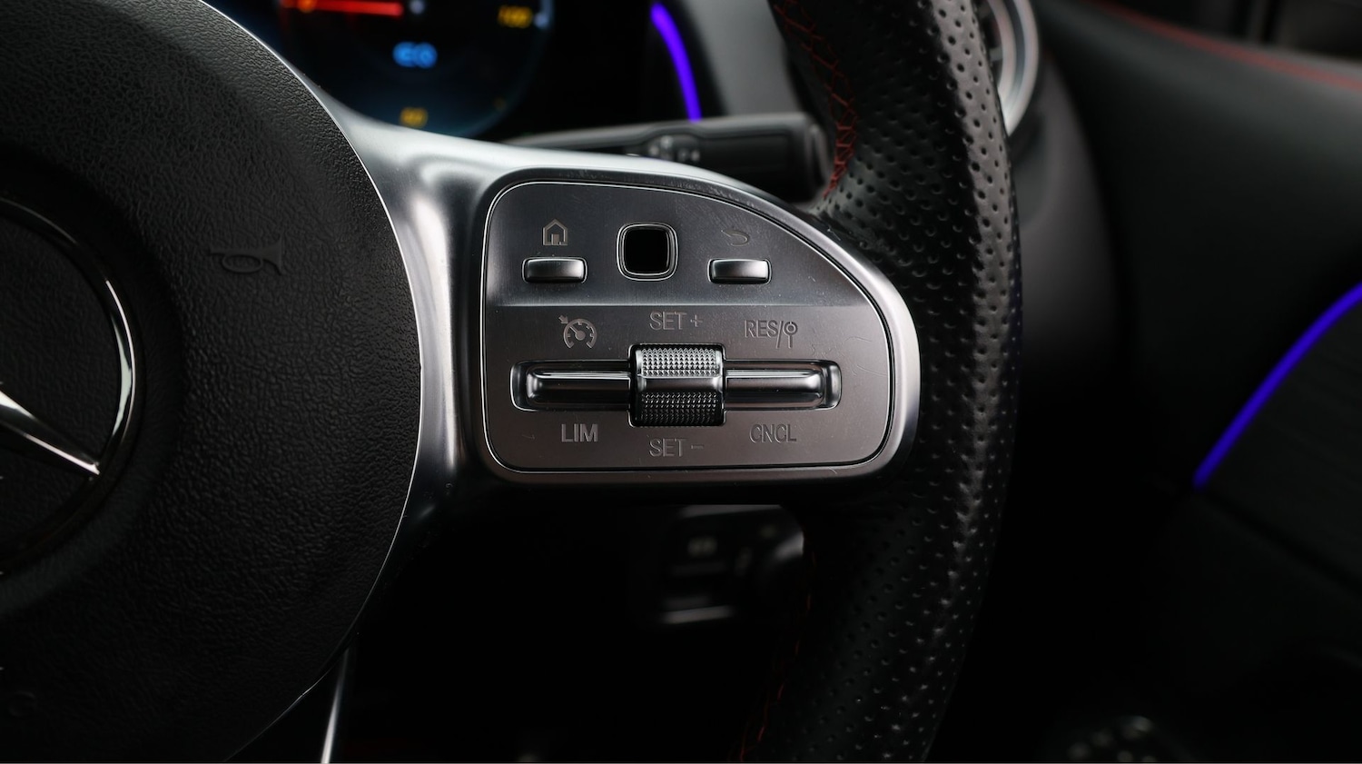 Used Mercedes-Benz EQB 2023 for sale - 77931458: Photo 28