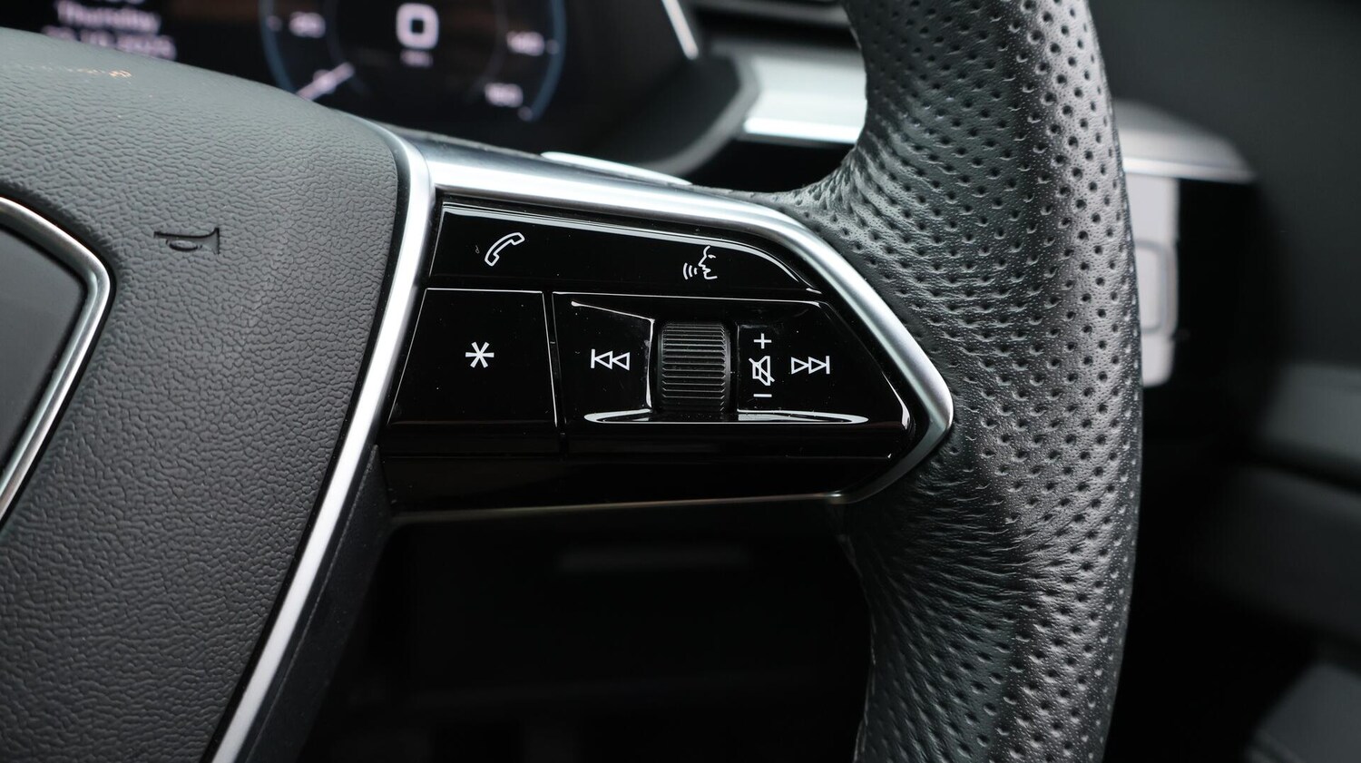 Used Audi e-tron 2022 for sale - 76380613: Photo 24