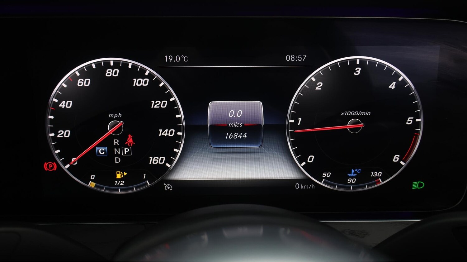 Used Mercedes-Benz E Class 2020 for sale - 76538796: Photo 11