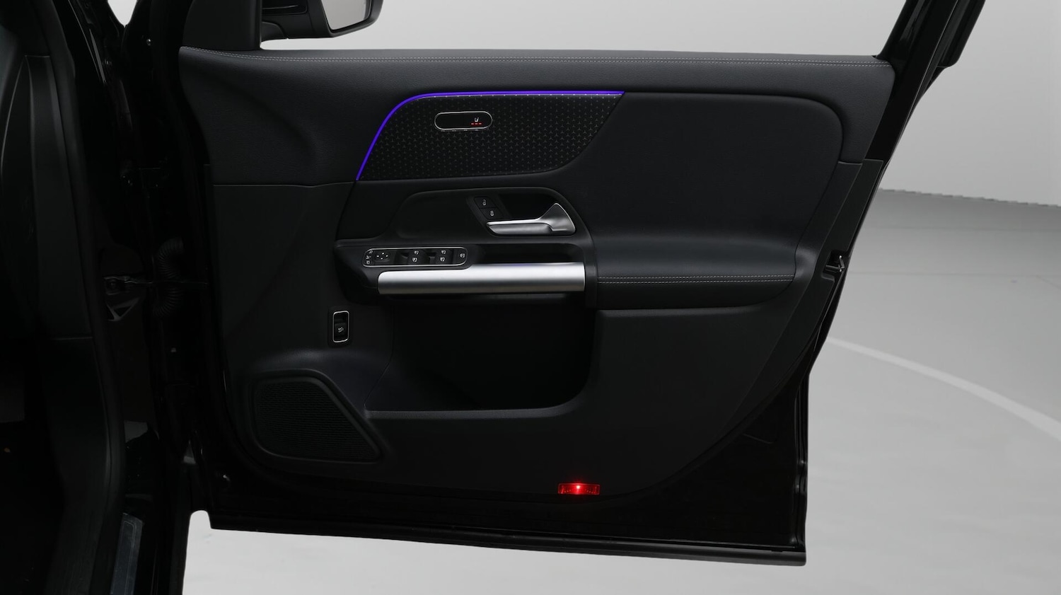 Used Mercedes-Benz EQA 2024 for sale - 76561399: Photo 16