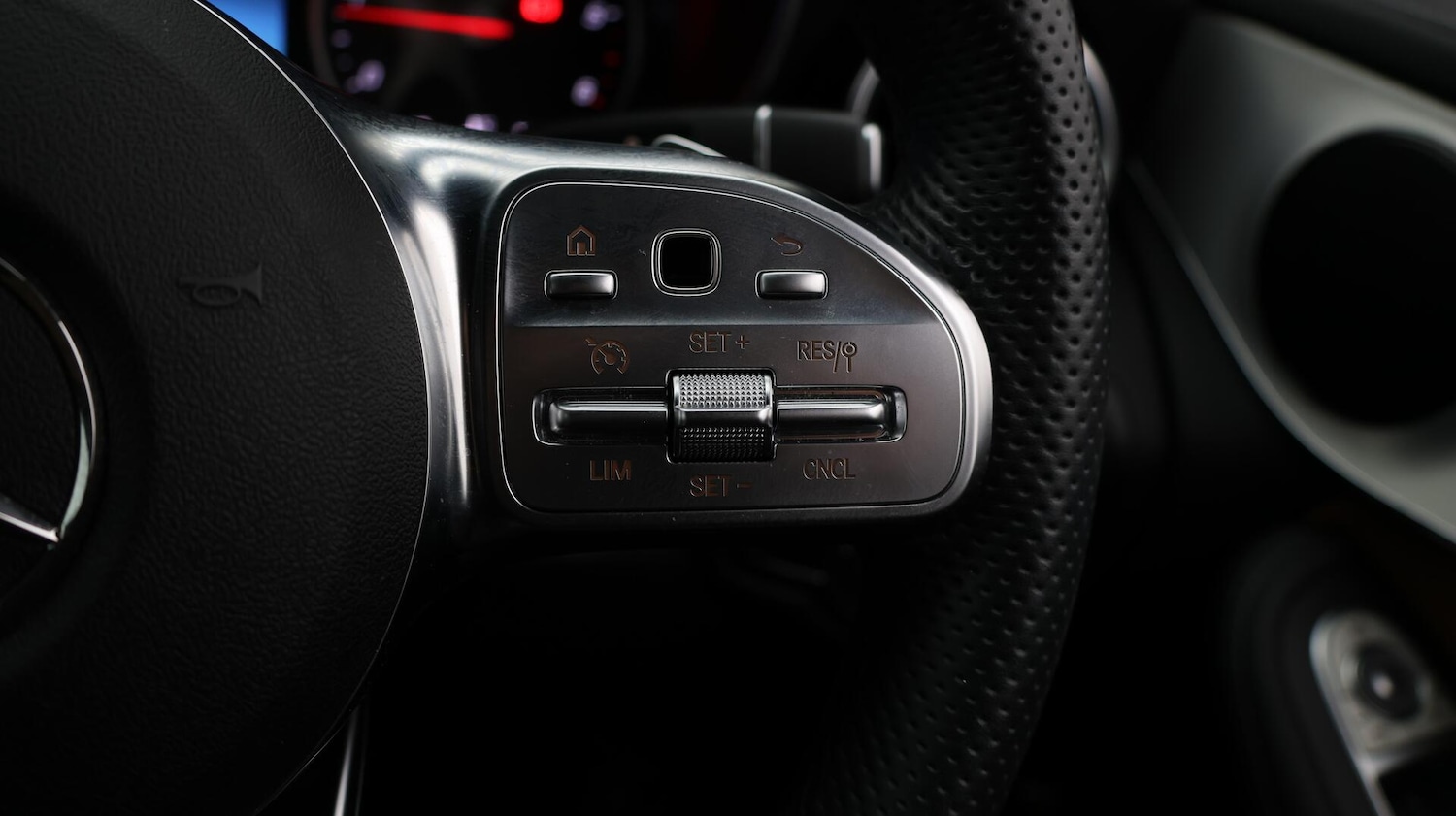 Used Mercedes-Benz GLC 2021 for sale - 76573702: Photo 26