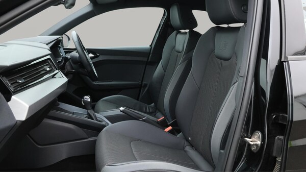 Used Audi A1 2020 for sale - 75768860: Photo 15