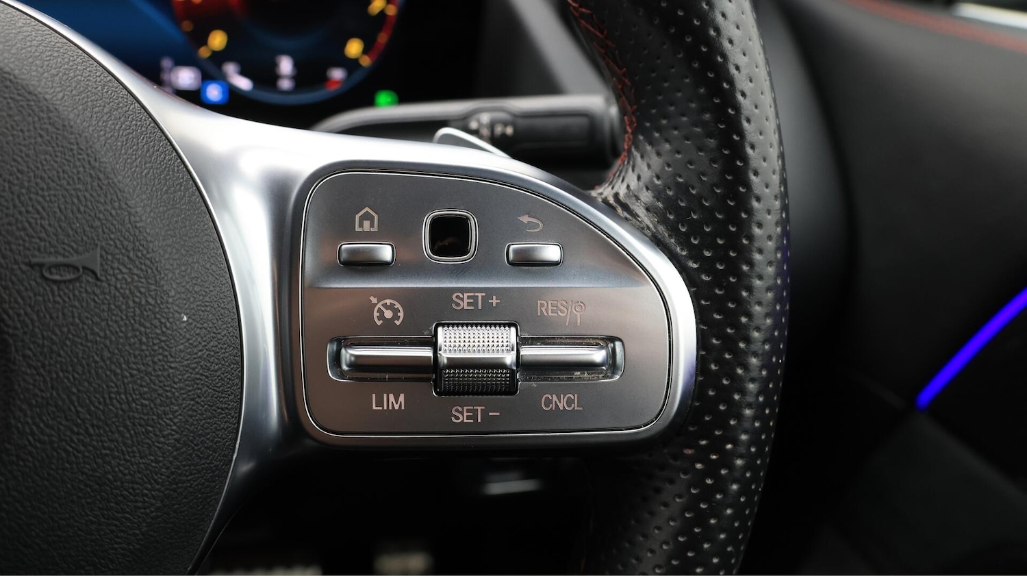 Used Mercedes-Benz GLA 2022 for sale - 76408518: Photo 24