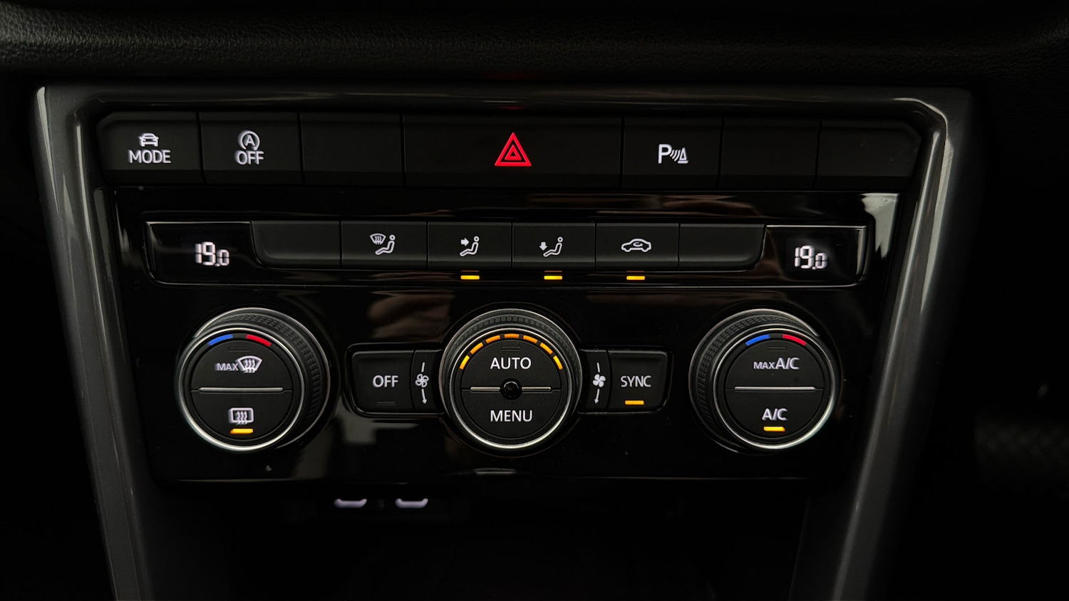 Used Volkswagen T-Roc 2021 for sale - 78196630: Photo 11