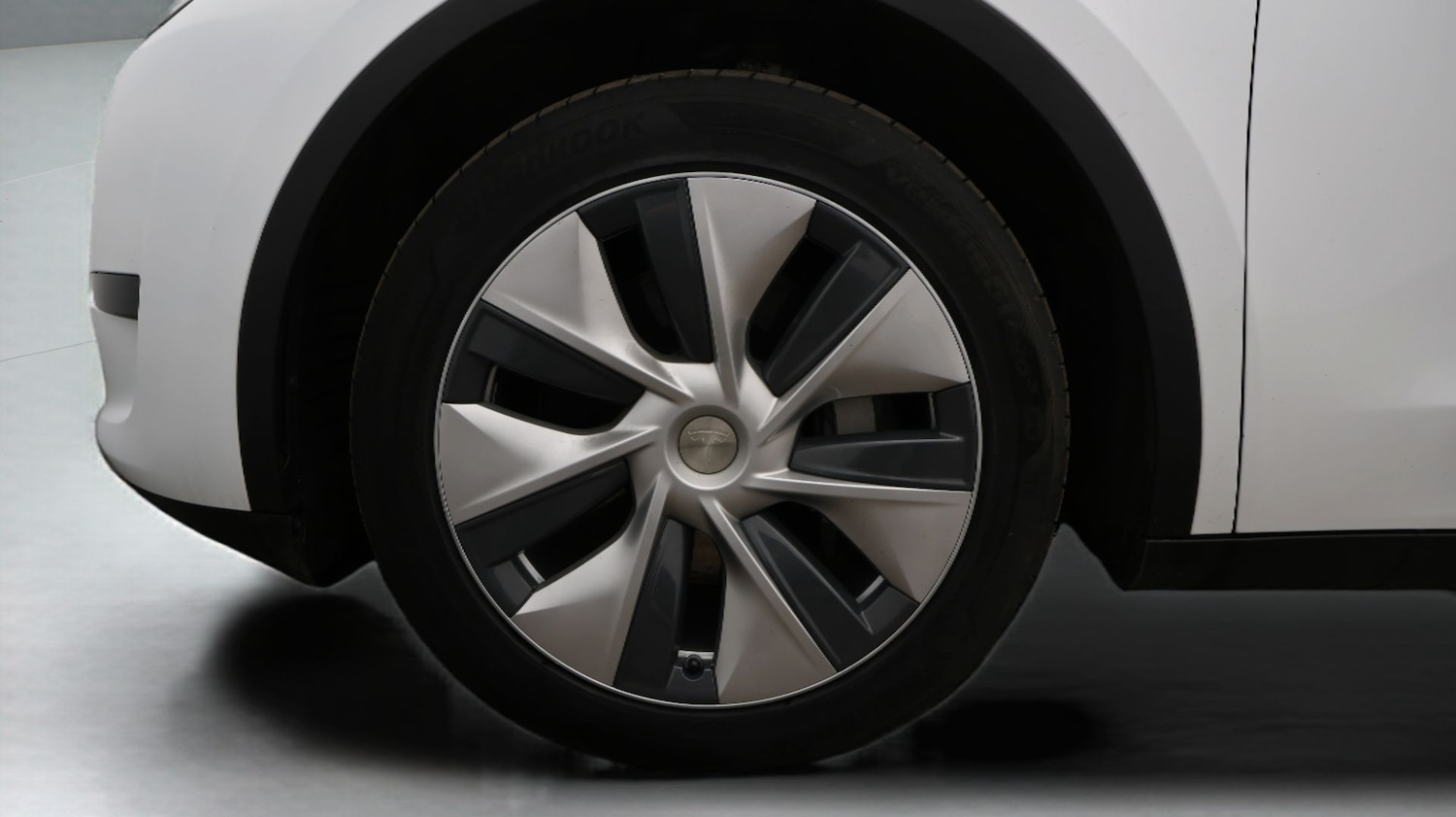 Used Tesla Model Y 2024 for sale - 77417640: Photo 18