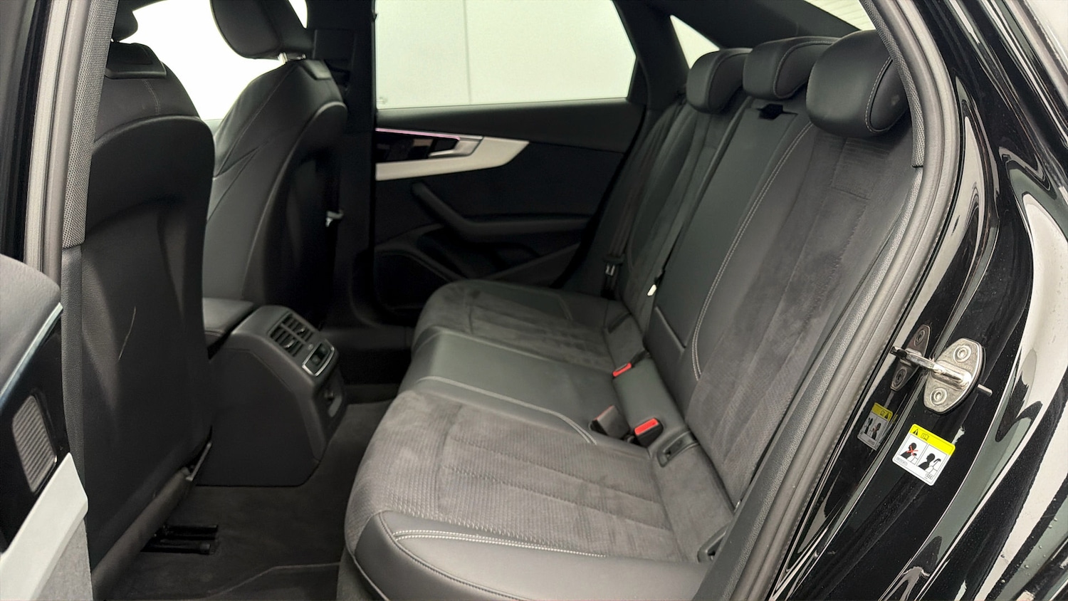 Used Audi A4 2023 for sale - 77950258: Photo 15