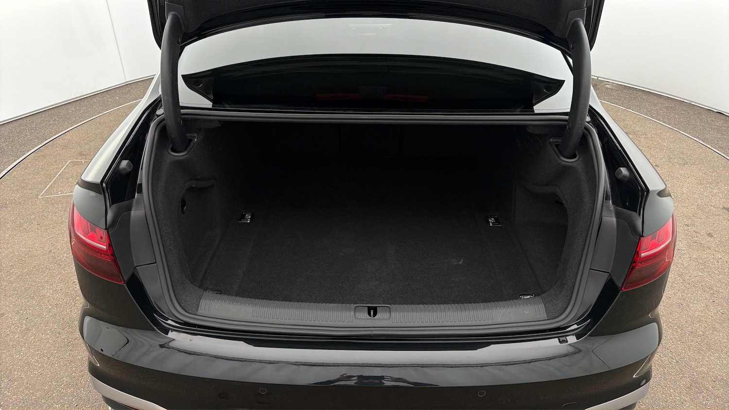 Used Audi A4 2023 for sale - 77950258: Photo 16