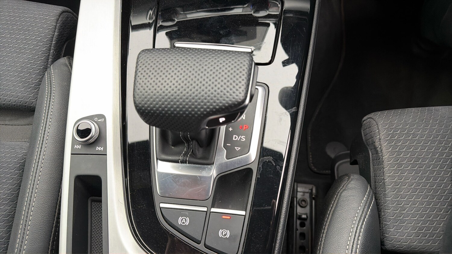 Used Audi A4 2023 for sale - 77950258: Photo 25