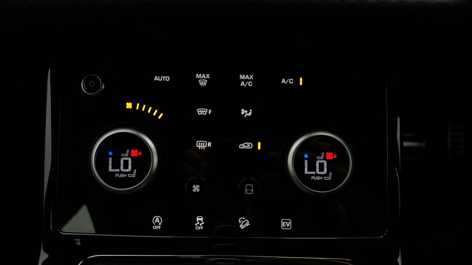 Used Land Rover Range Rover Evoque 2023 for sale - 77845724: Photo 11