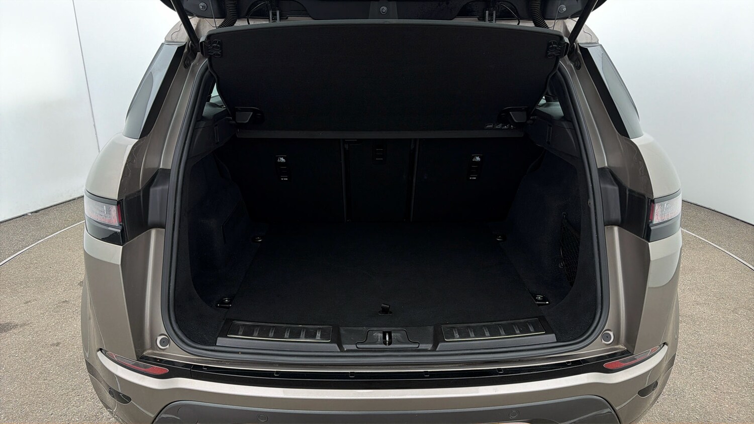 Used Land Rover Range Rover Evoque 2023 for sale - 77845724: Photo 16