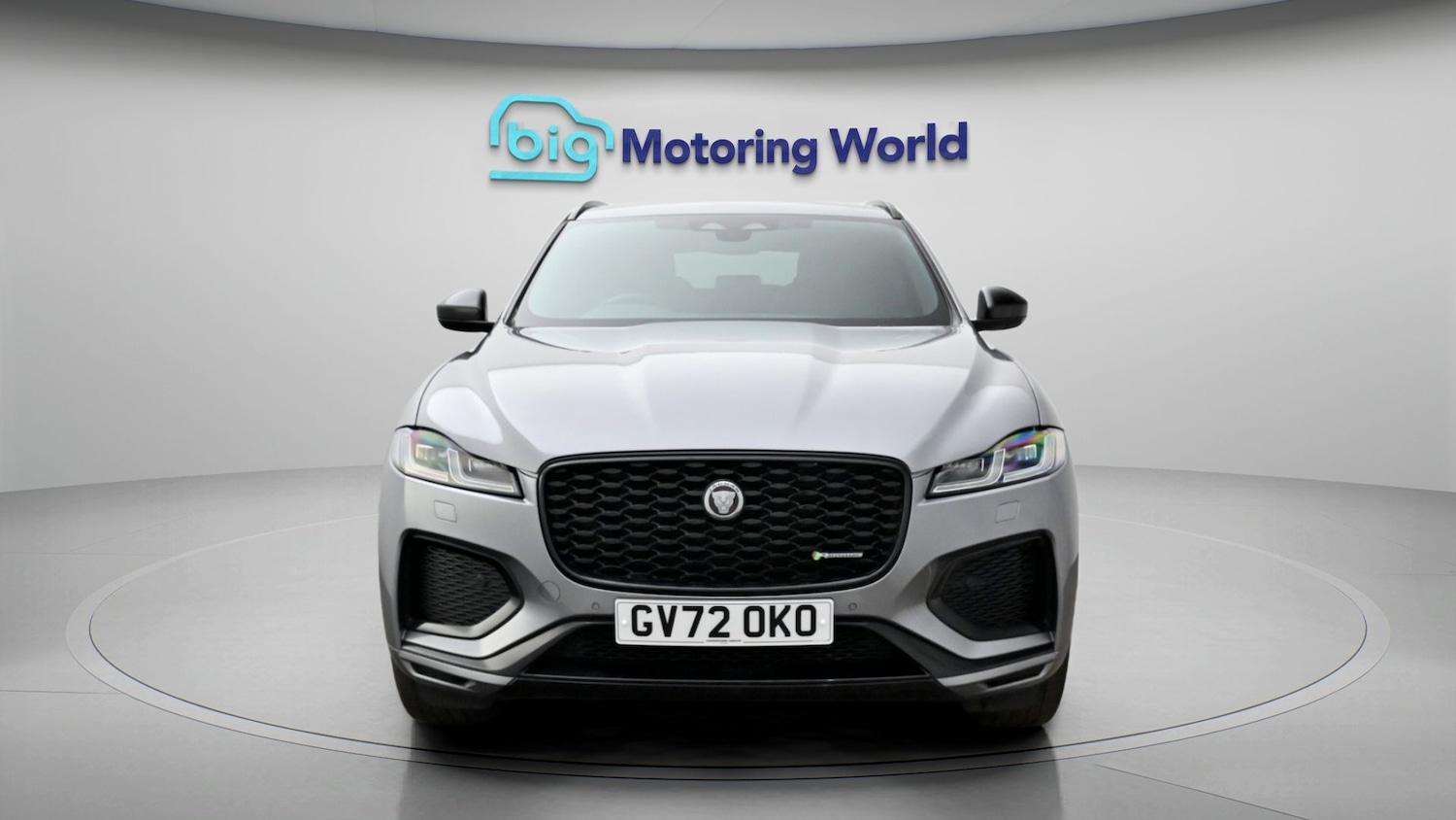 Used Jaguar F-Pace 2023 for sale - 77973852: Photo 2