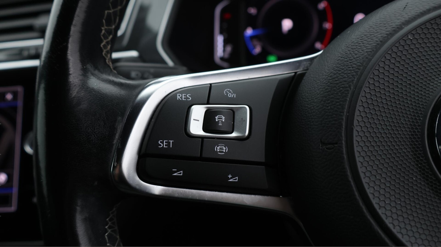 Used Volkswagen Tiguan 2020 for sale - 76214560: Photo 25