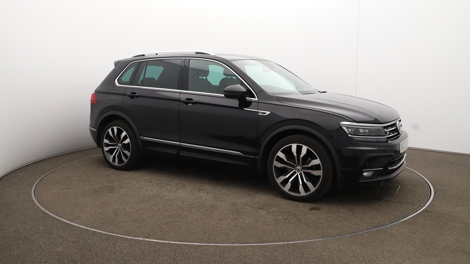Used Volkswagen Tiguan 2020 for sale - 76214560: Photo 48