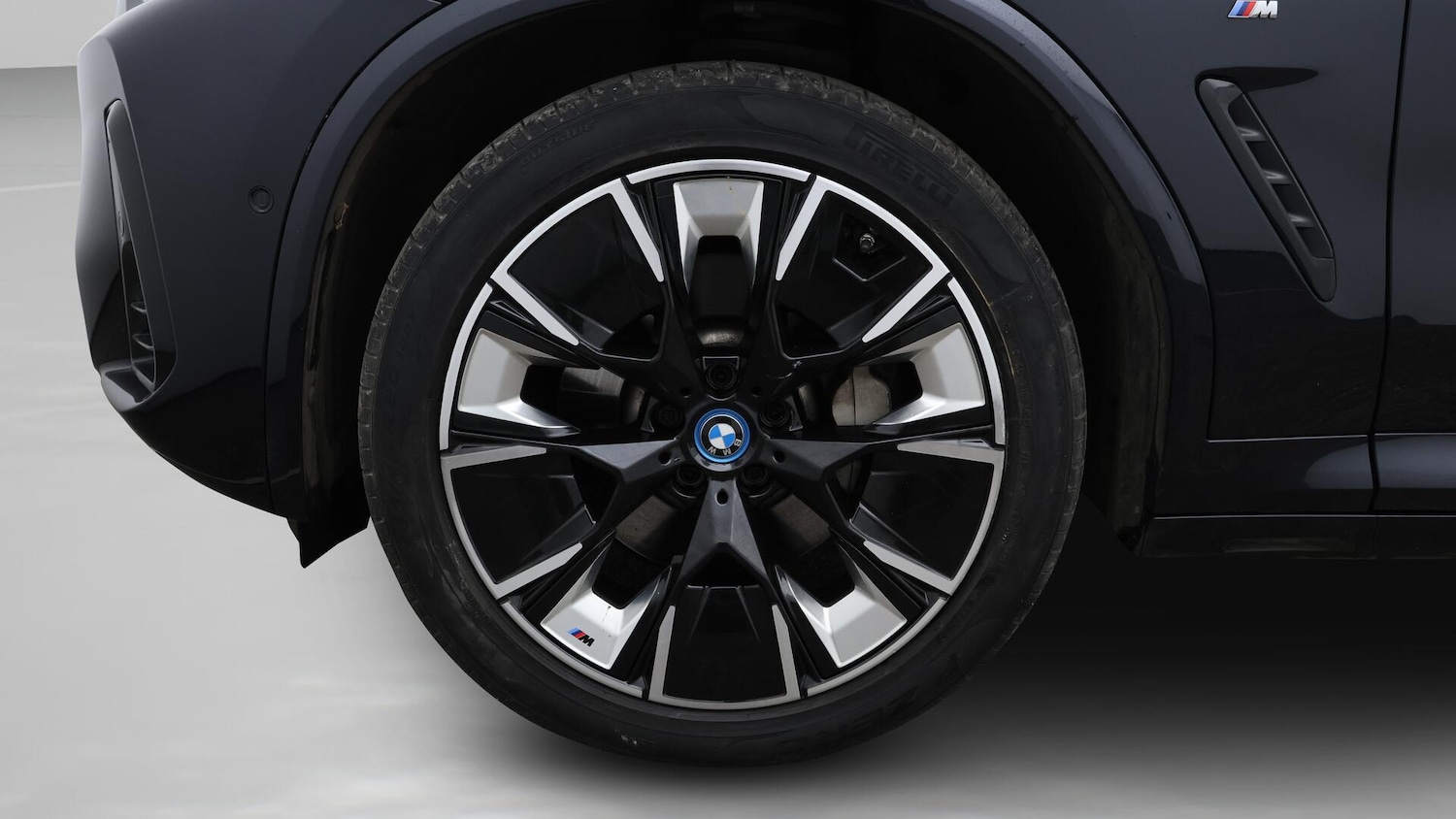 Used BMW iX3 for sale - 76742810: Photo 19