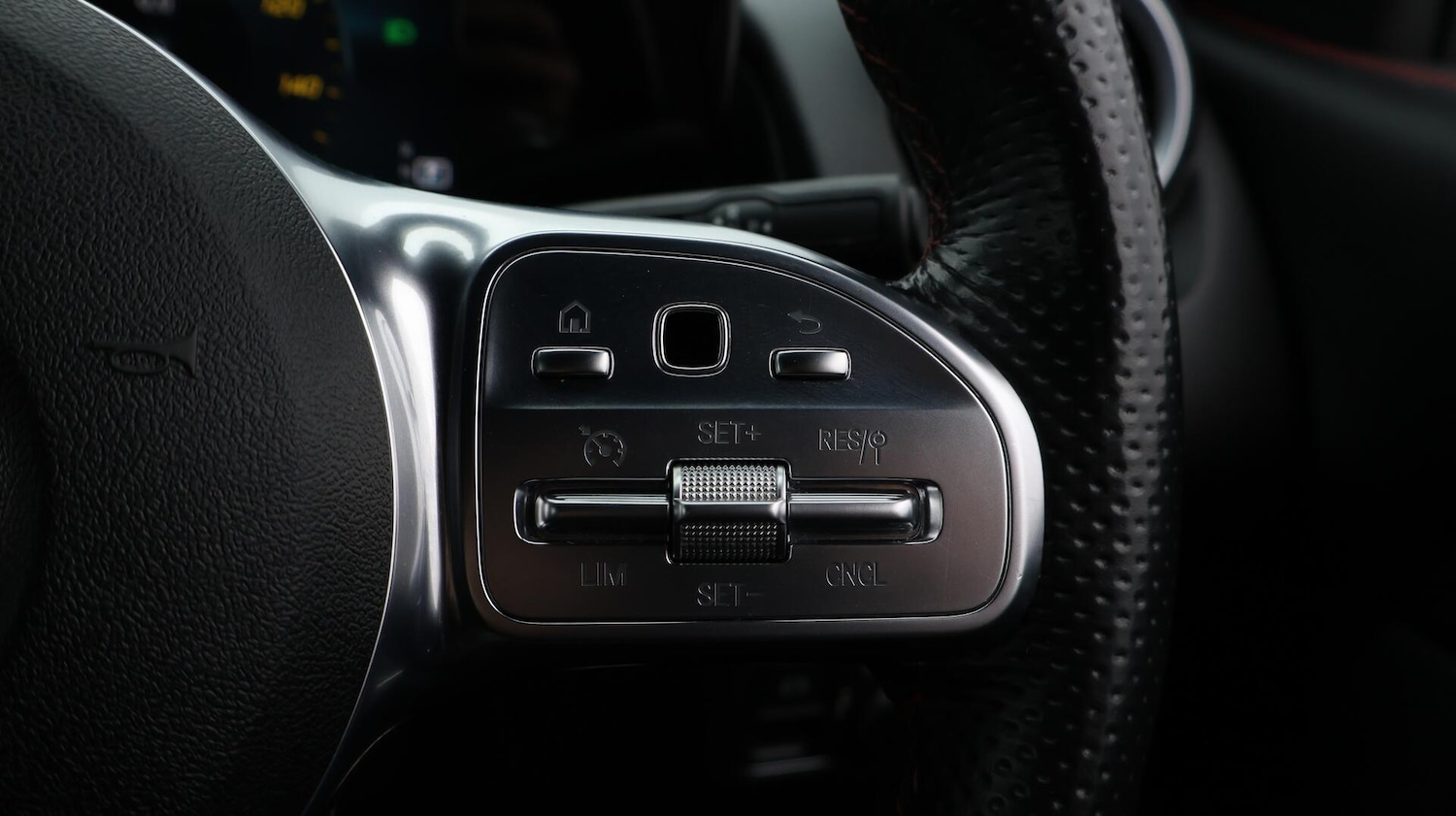 Used Mercedes-Benz GLB 2022 for sale - 76432863: Photo 28