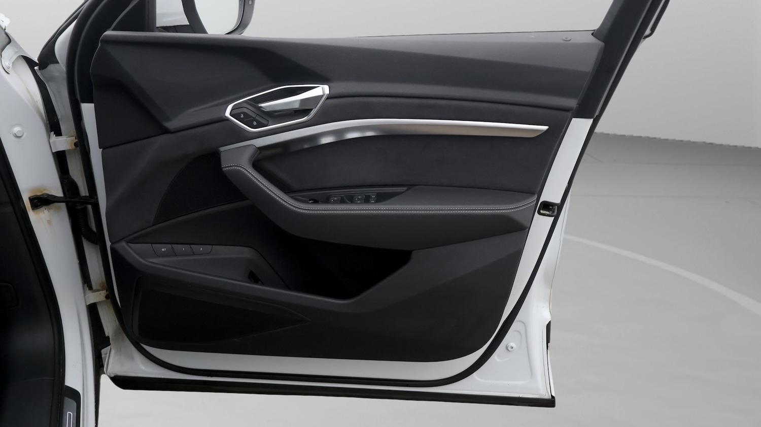 Used Audi e-tron 2022 for sale - 77676498: Photo 15