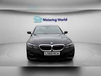 Used BMW 3 Series 2019 for sale - 77438042: Photo