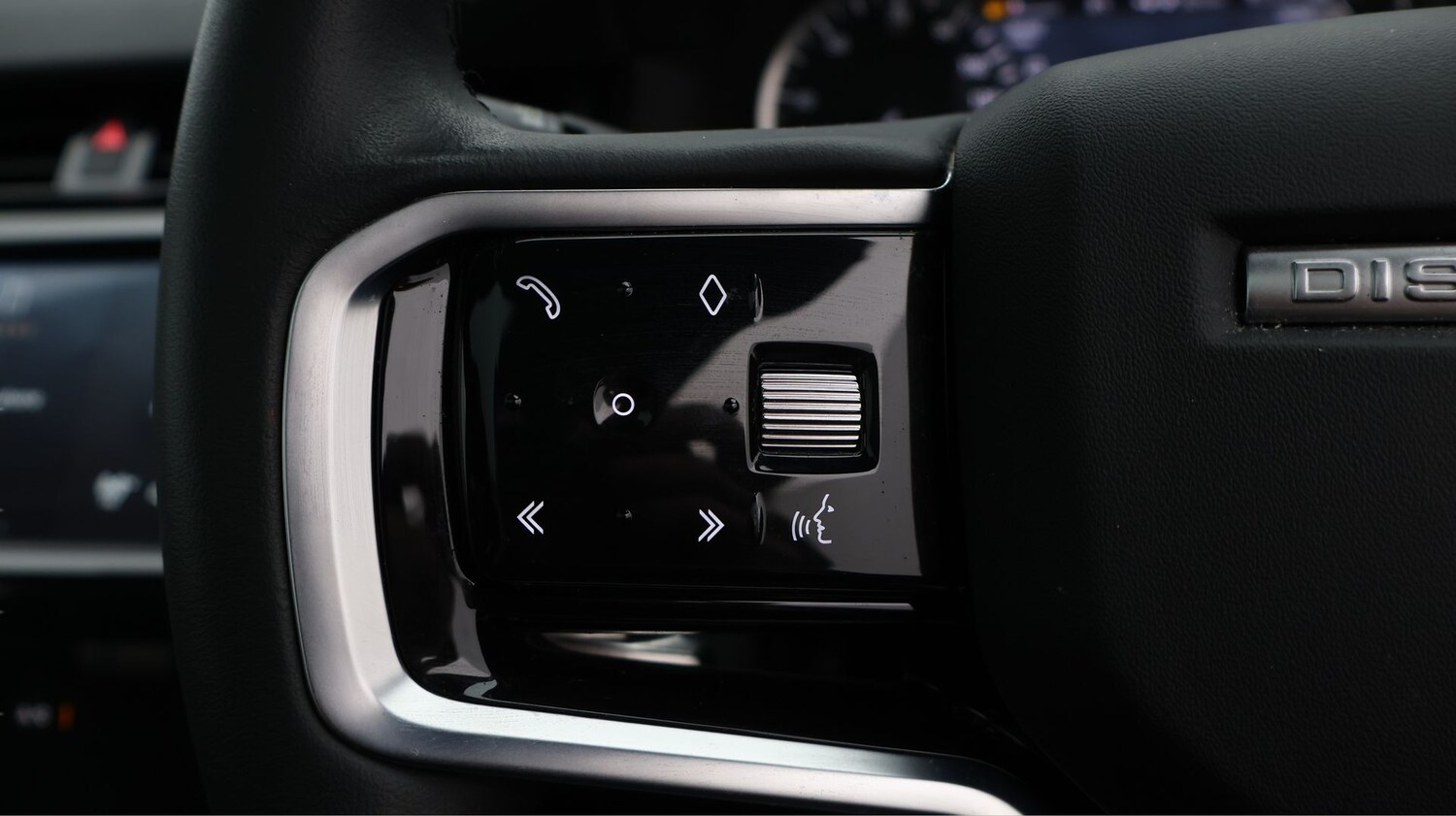 Used Land Rover Discovery Sport for sale - 77208125: Photo 28