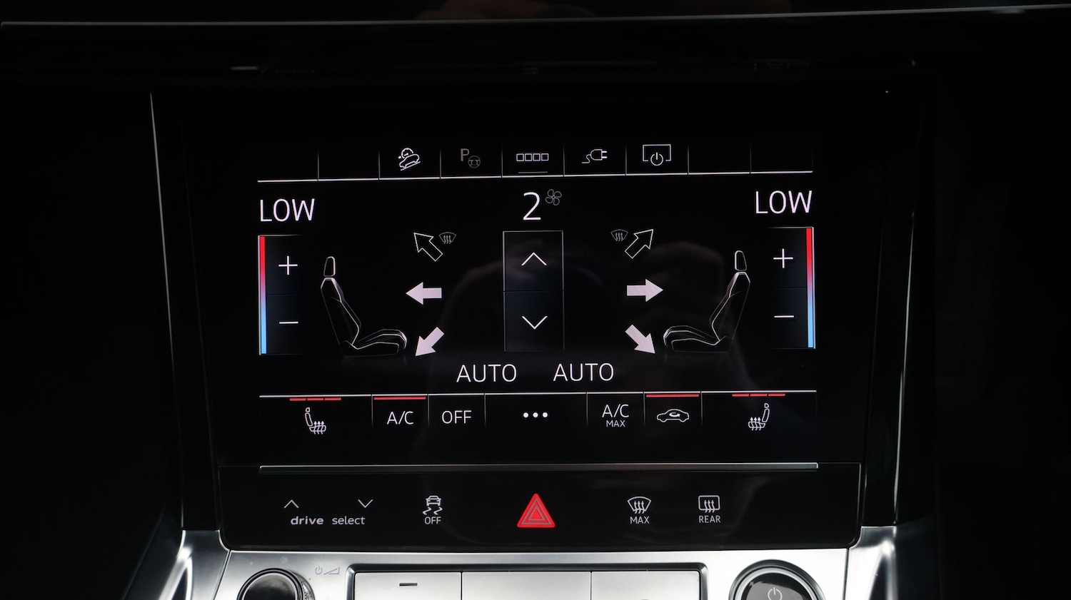 Used Audi e-tron 2023 for sale - 77837161: Photo 12