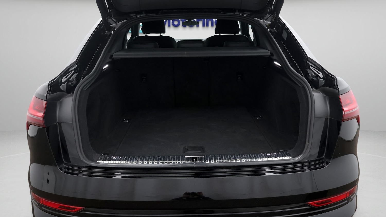 Used Audi e-tron 2023 for sale - 77837161: Photo 17