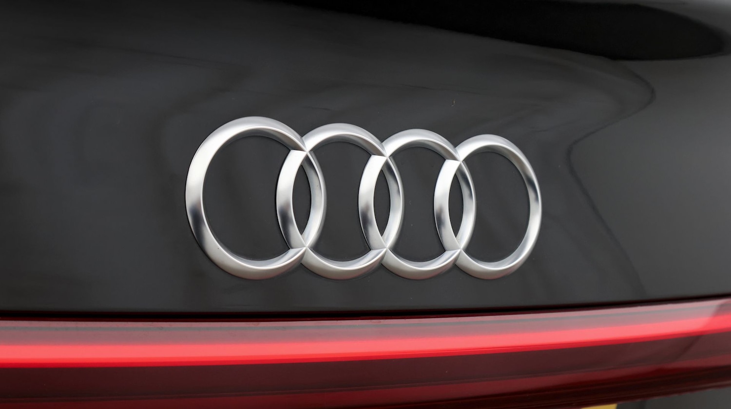 Used Audi e-tron 2023 for sale - 77837161: Photo 23