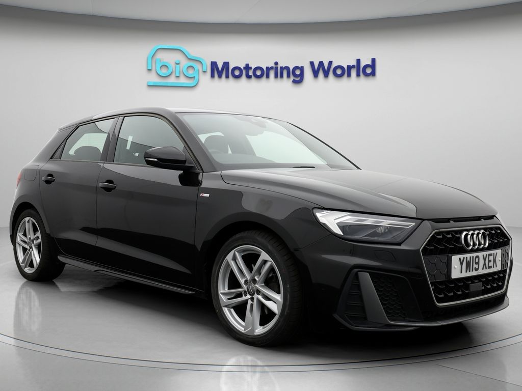 Used Audi A1 for sale - 76812930: Photo 5