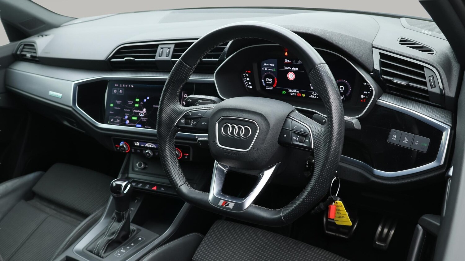 Used Audi Q3 2021 for sale - 76000758: Photo 10