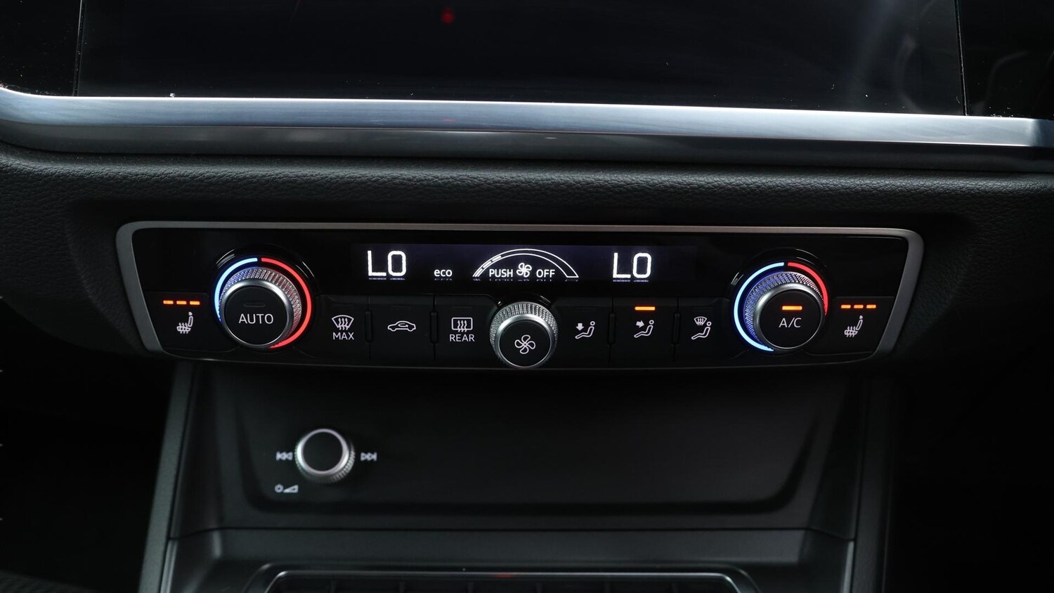 Used Audi Q3 2021 for sale - 76000758: Photo 13