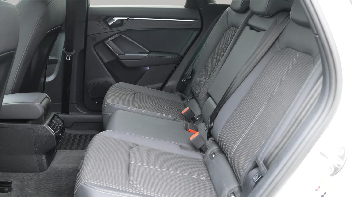 Used Audi Q3 2021 for sale - 76000758: Photo 17